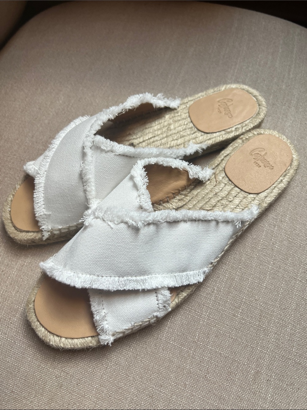 Castaner Frayed Canvas Espadrille Slides in White size 39 nwt